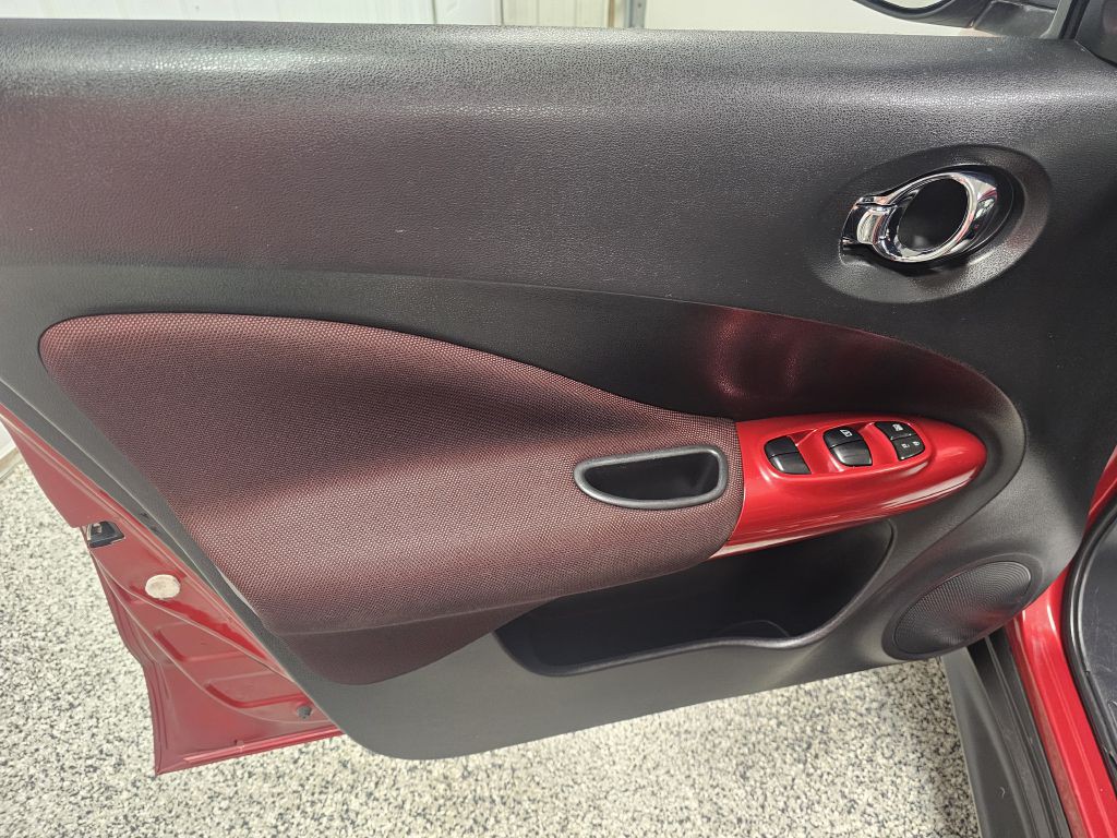 2011 Nissan Juke Image 9