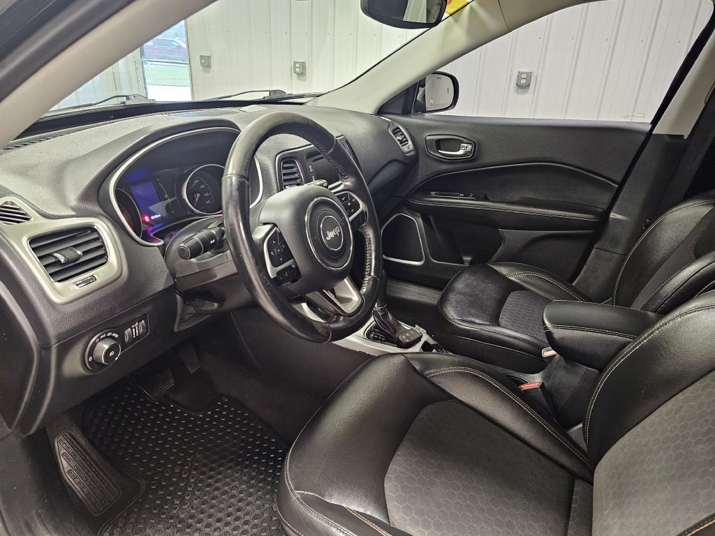 2018 Jeep Compass Image 9