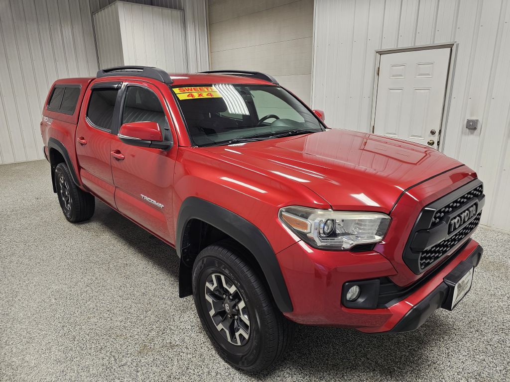 2016 Toyota Tacoma Image 2