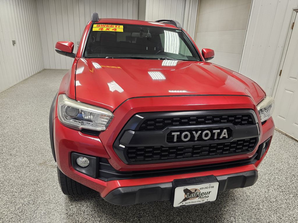 2016 Toyota Tacoma Image 3