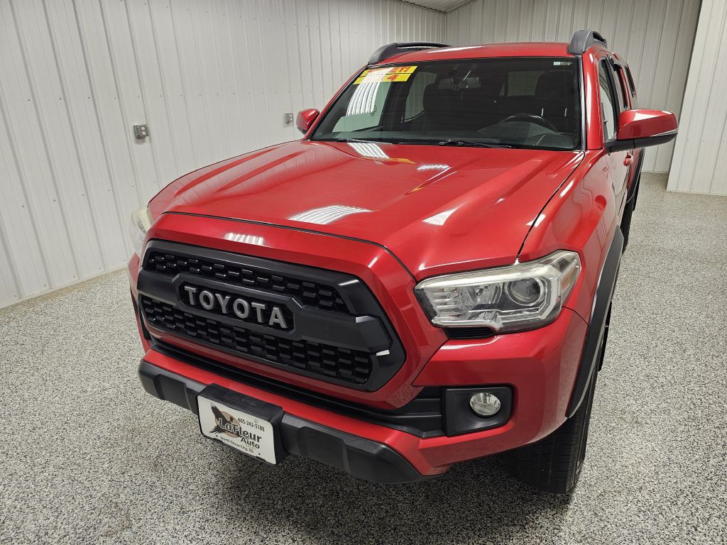 2016 Toyota Tacoma Image 4