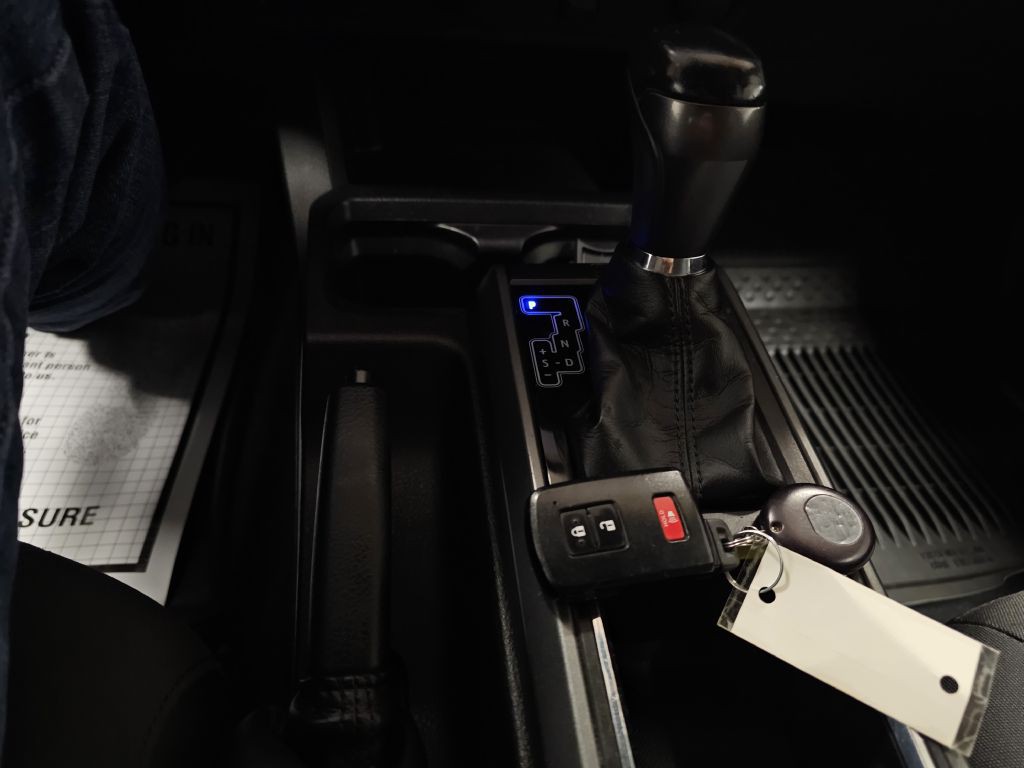 2016 Toyota Tacoma Image 20