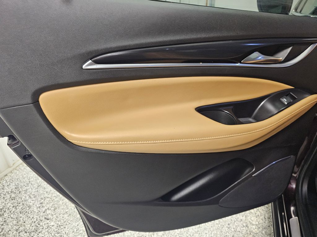 2019 Buick Enclave Image 10