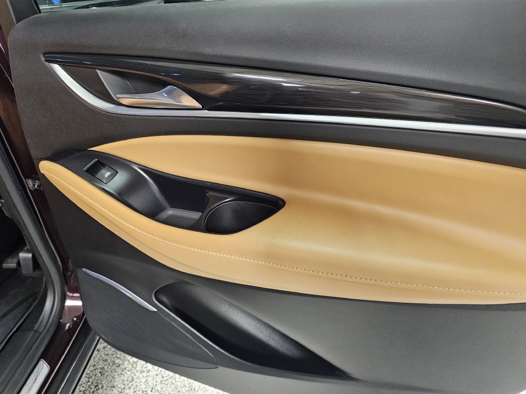 2019 Buick Enclave Image 14