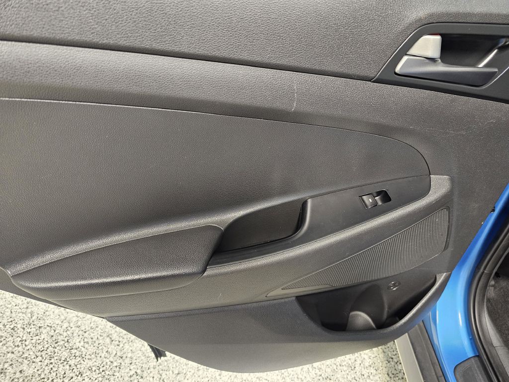 2016 Hyundai Tucson Image 10