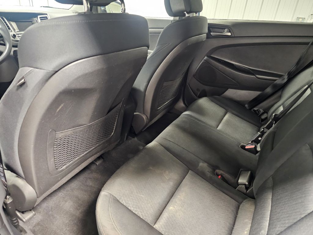 2016 Hyundai Tucson Image 11