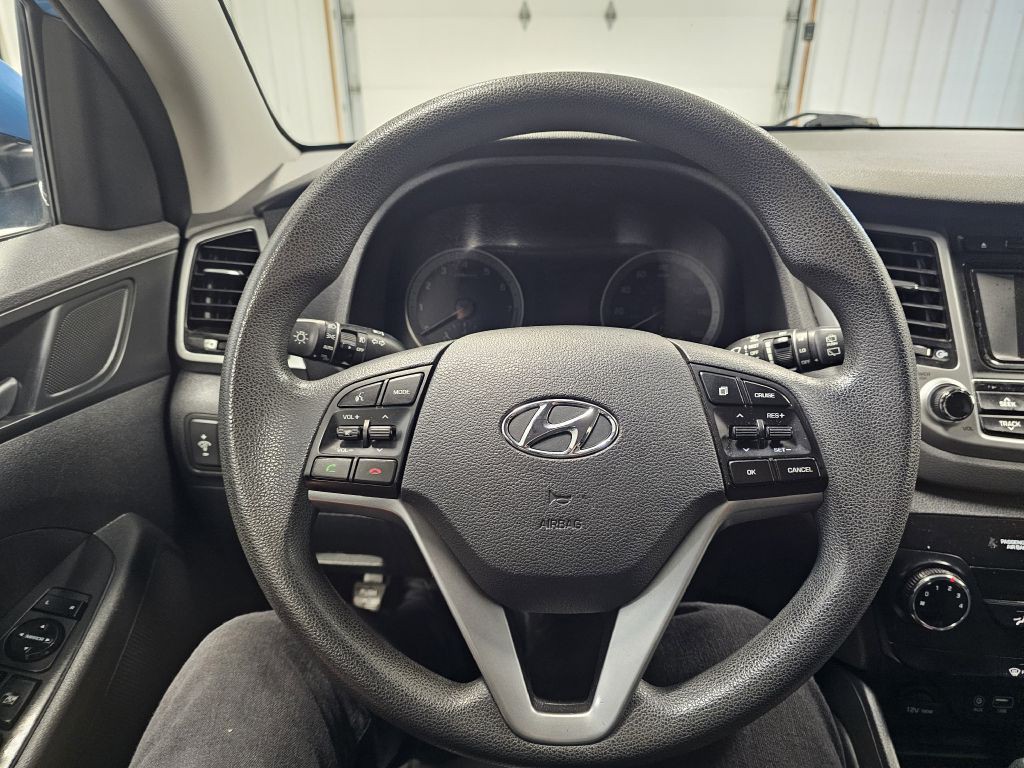 2016 Hyundai Tucson Image 17