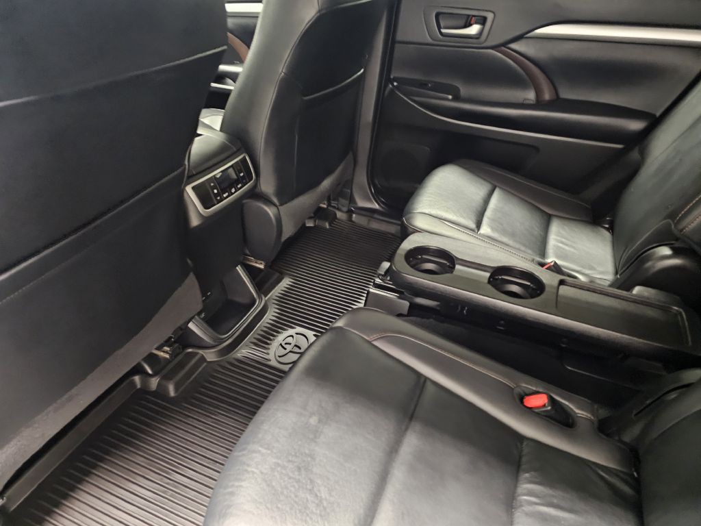 2019 Toyota Highlander Image 13