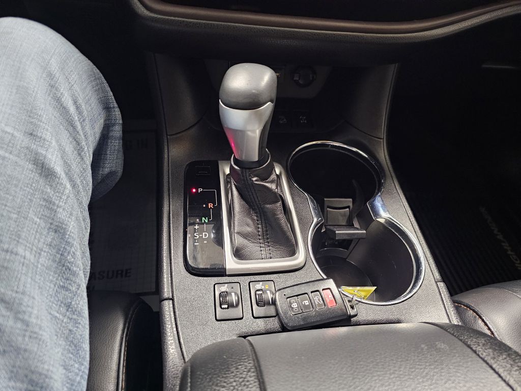 2019 Toyota Highlander Image 23