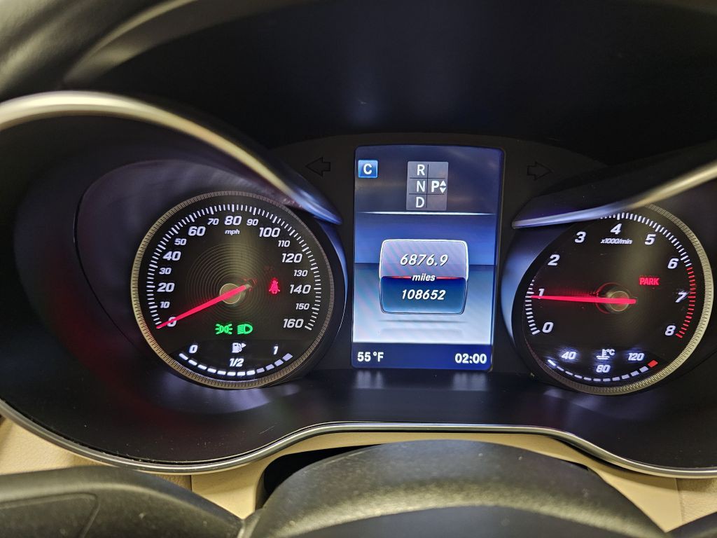 2016 Mercedes-Benz C-Class Image 25