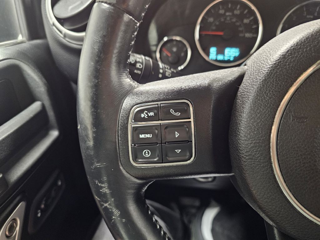 2013 Jeep Wrangler Unlimited Image 17