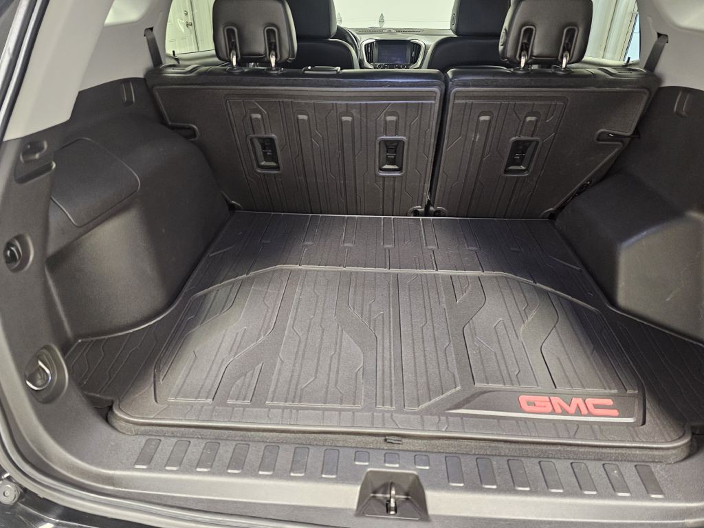2020 GMC Terrain Image 13