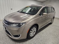 Image for 2017 Chrysler Pacifica Touring L ID: 6981787