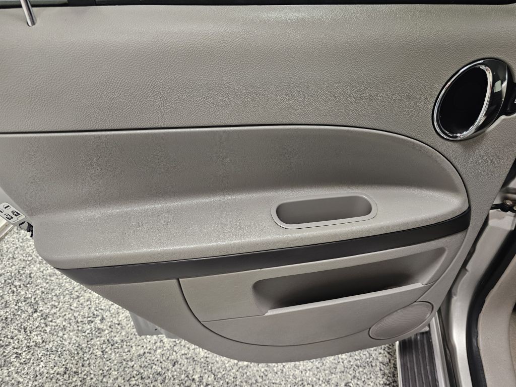 2008 Chevrolet HHR Image 11