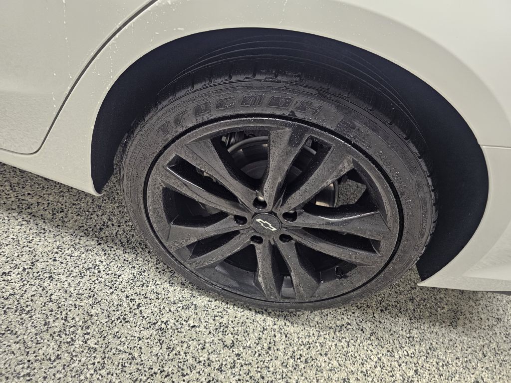 2023 Chevrolet Malibu Image 7