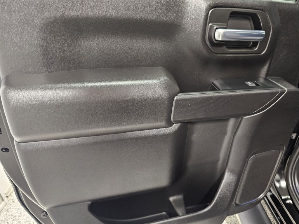 2023 Chevrolet Silverado 1500 Image 10