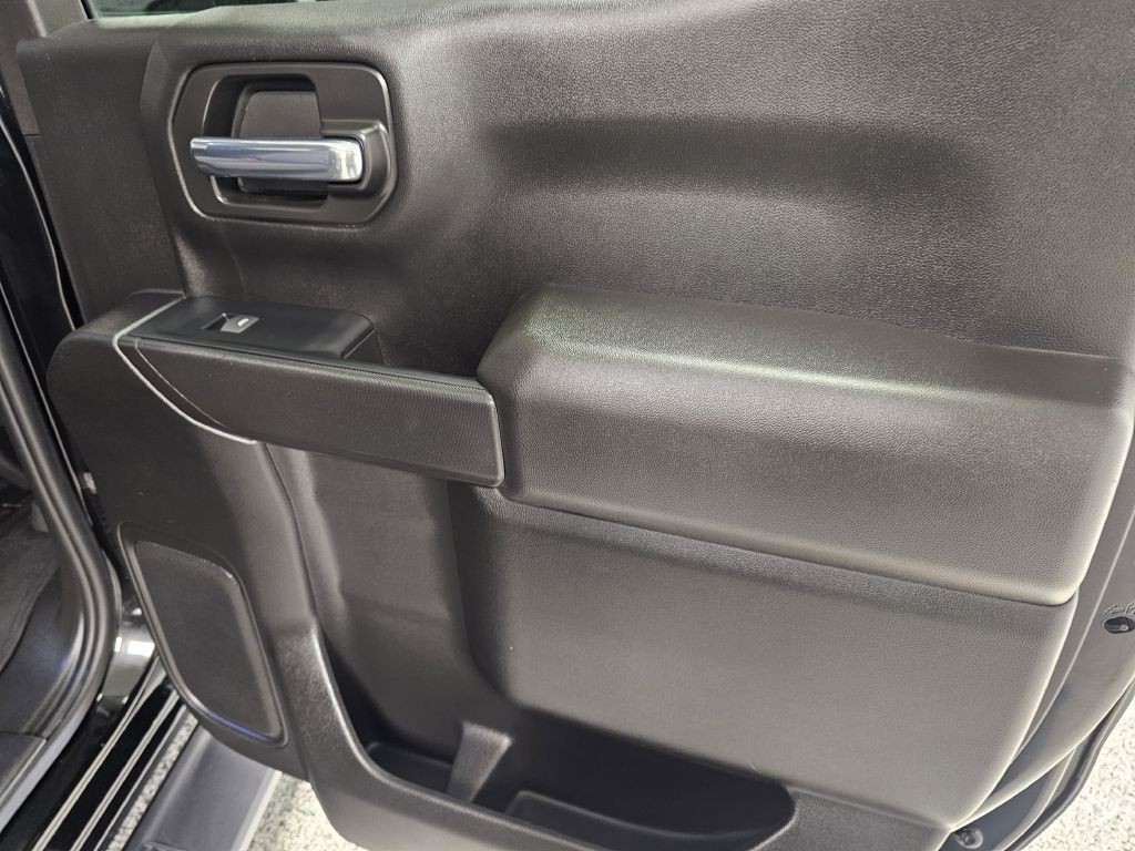 2023 Chevrolet Silverado 1500 Image 12