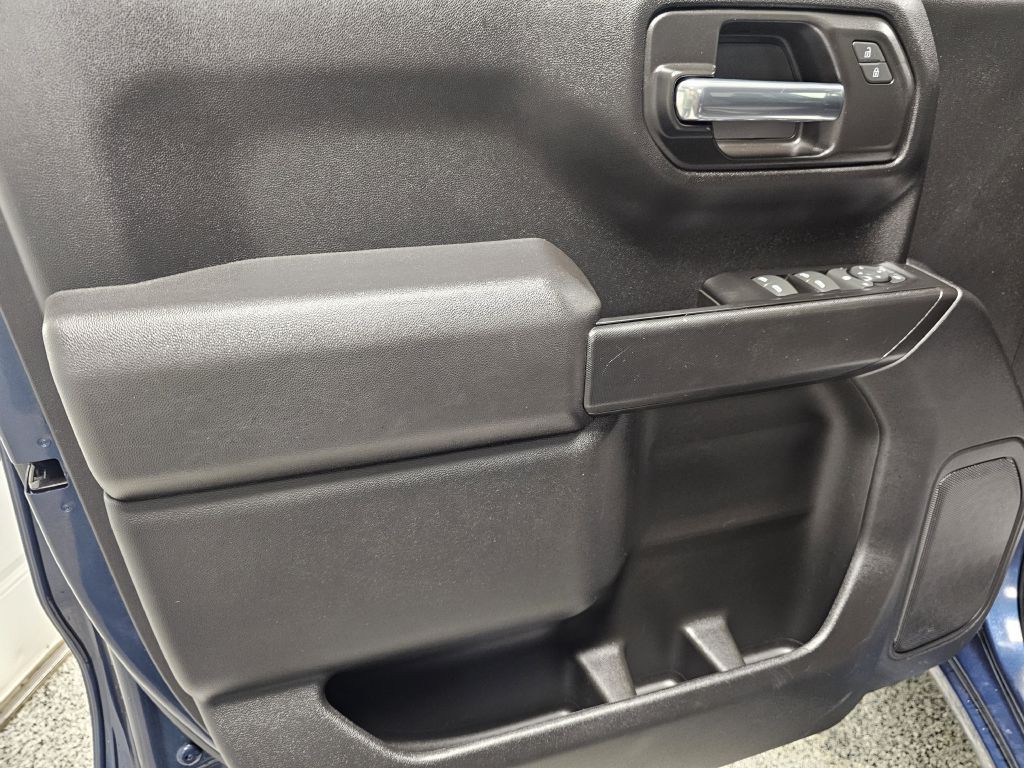 2023 Chevrolet Silverado 1500 Image 8