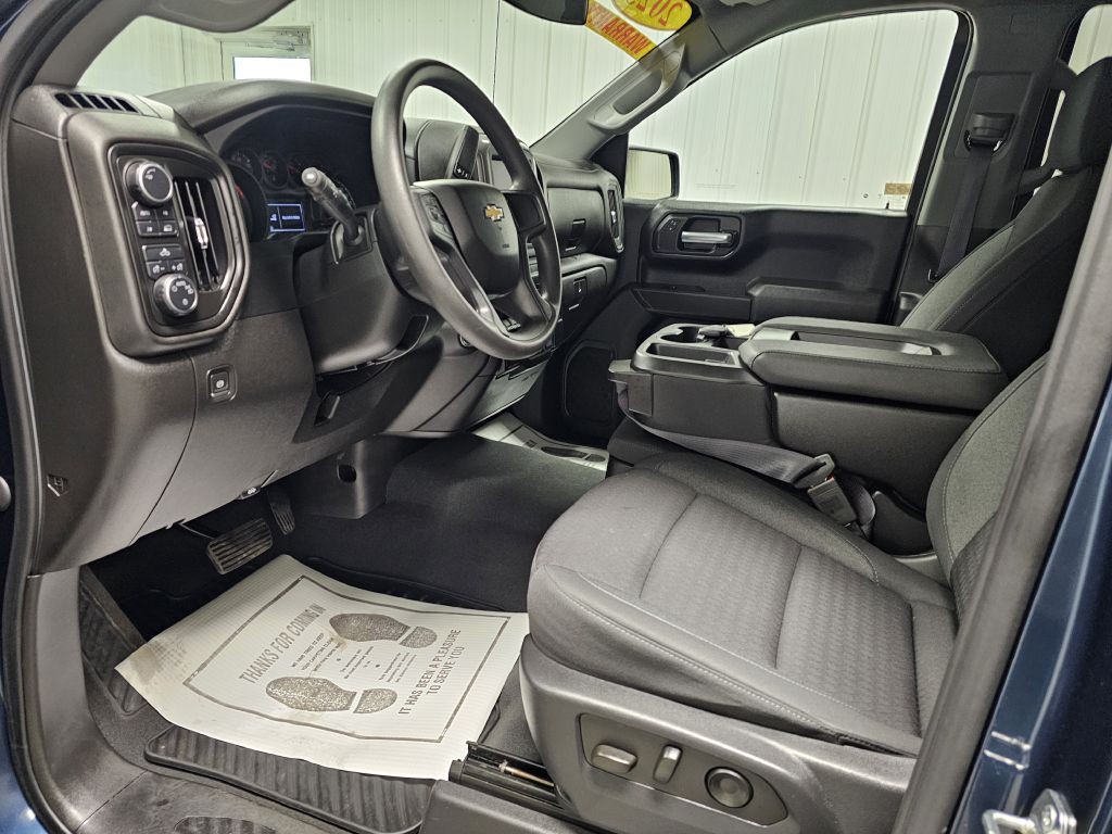 2023 Chevrolet Silverado 1500 Image 9
