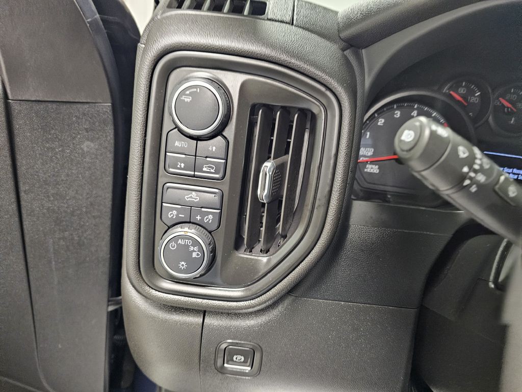 2023 Chevrolet Silverado 1500 Image 16