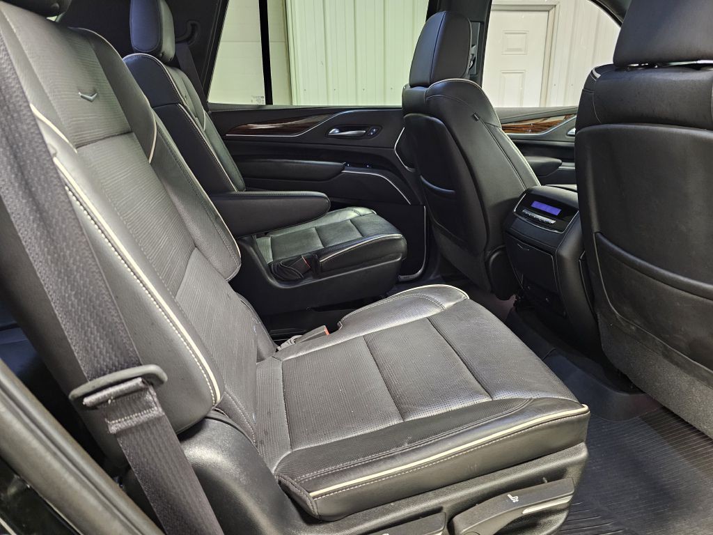 2021 Cadillac Escalade Image 16