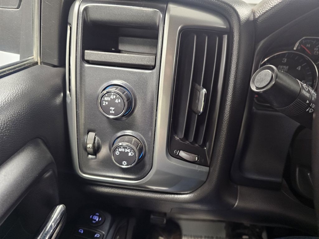 2015 Chevrolet Silverado 1500 Image 16