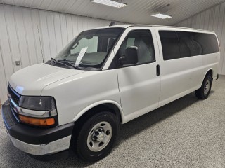 Image for 2017 Chevrolet Express LT ID: 7030848