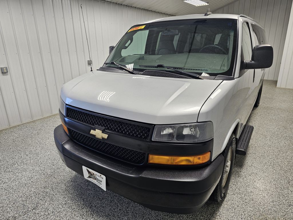 2018 Chevrolet Express Image 4