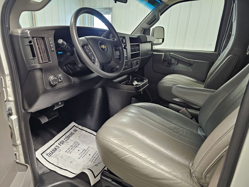2018 Chevrolet Express Image 8