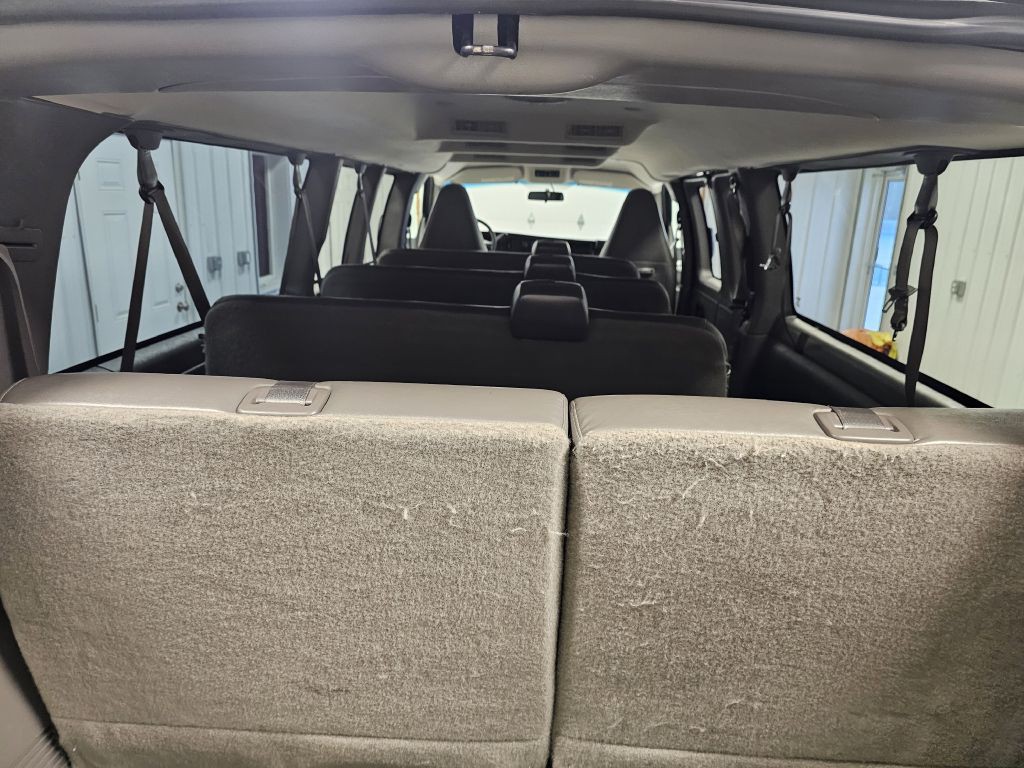 2018 Chevrolet Express Image 9