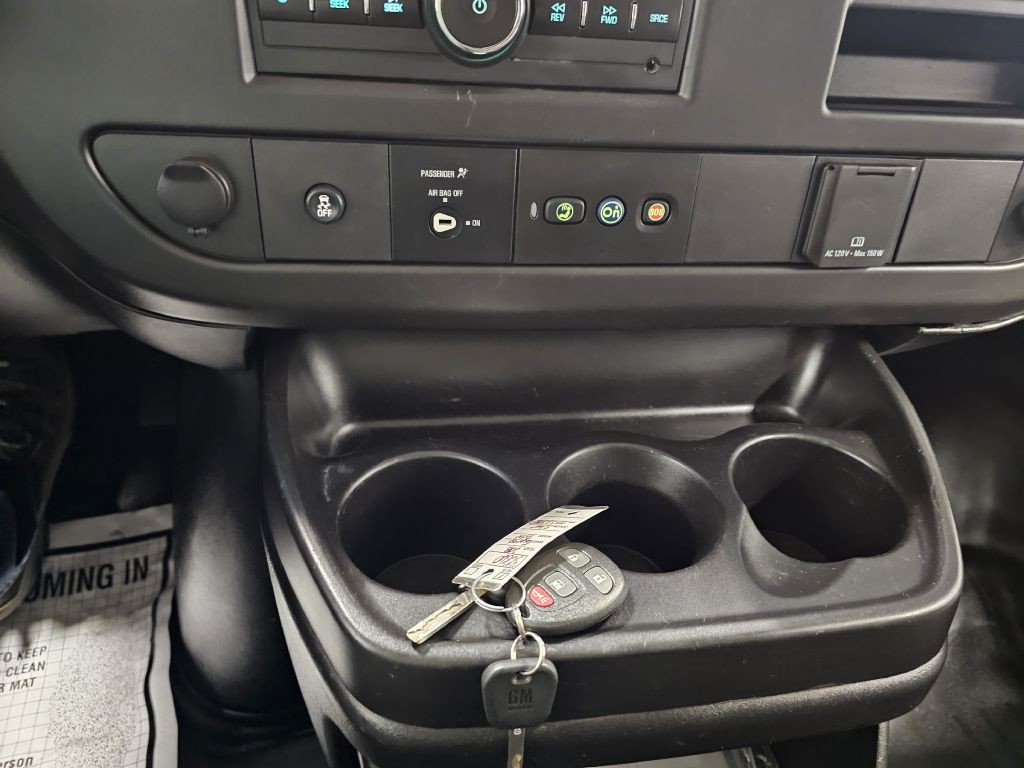 2018 Chevrolet Express Image 16