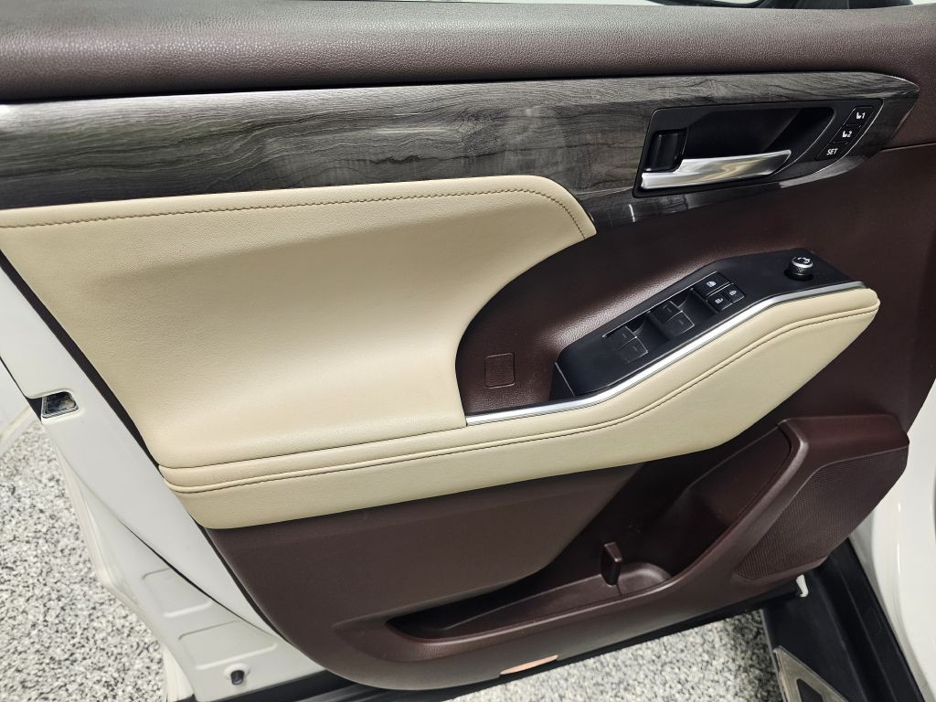 2020 Toyota Highlander Image 9