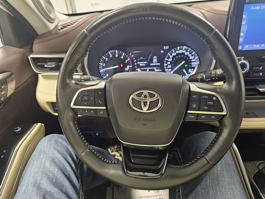 2020 Toyota Highlander Image 19