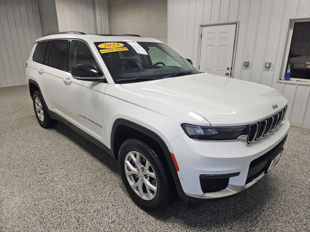 2023 Jeep Grand Cherokee Image 2