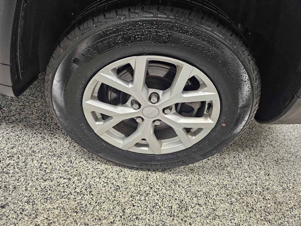 2023 Jeep Grand Cherokee Image 8