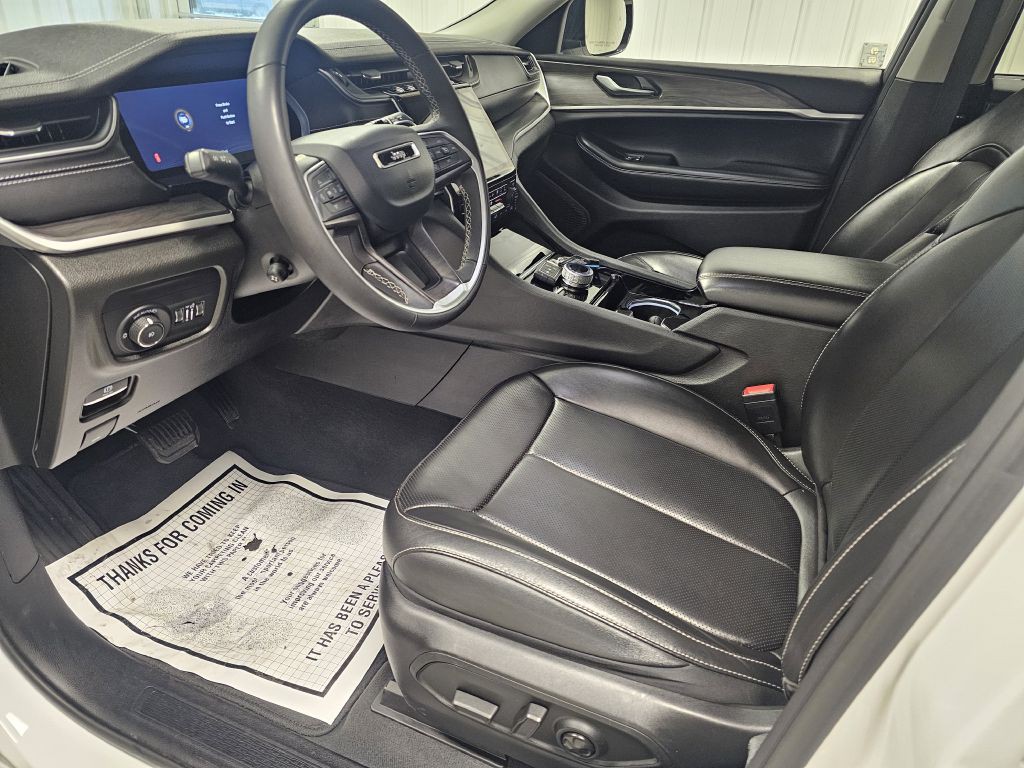 2023 Jeep Grand Cherokee Image 10