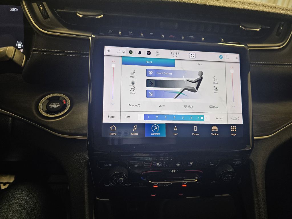 2023 Jeep Grand Cherokee Image 24