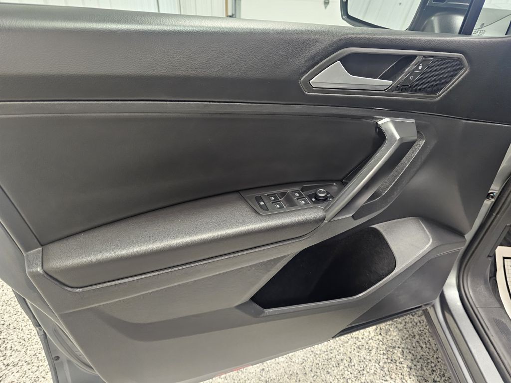 2021 Volkswagen Tiguan Image 8