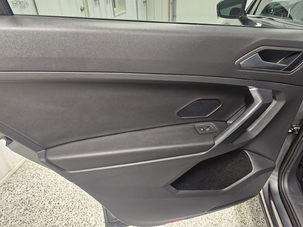 2021 Volkswagen Tiguan Image 10