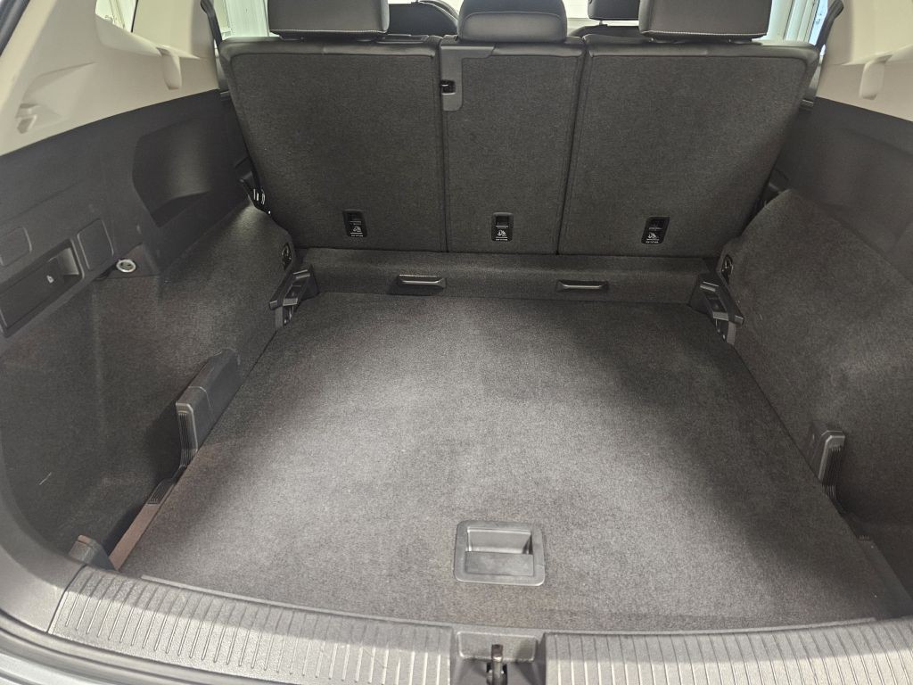 2021 Volkswagen Tiguan Image 12