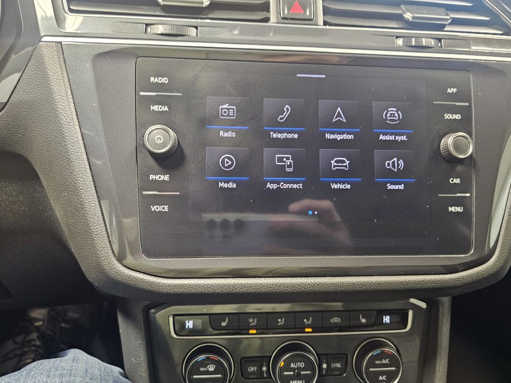 2021 Volkswagen Tiguan Image 23