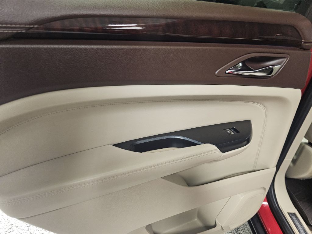 2015 Cadillac SRX Image 11