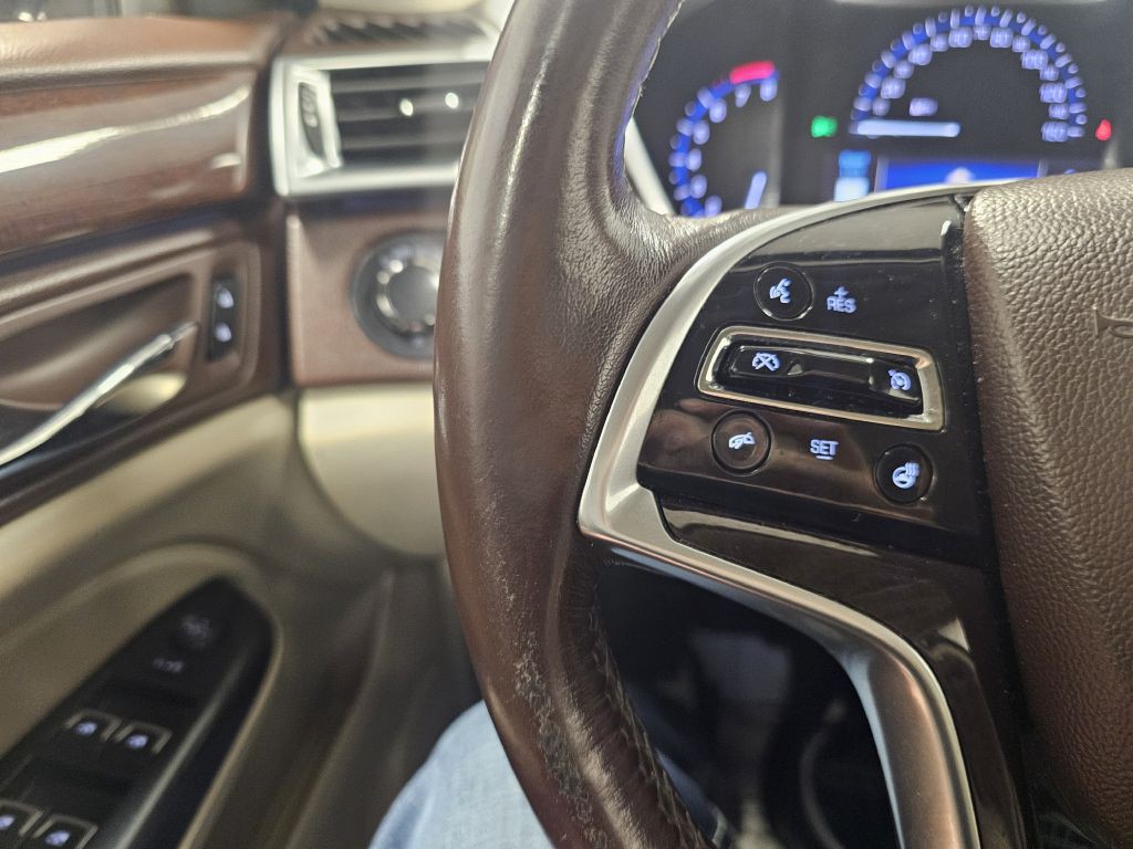 2015 Cadillac SRX Image 19