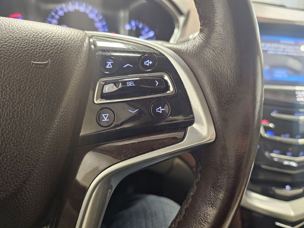 2015 Cadillac SRX Image 20