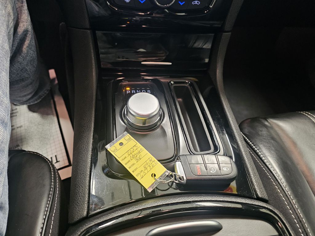 2023 Chrysler 300 Image 22