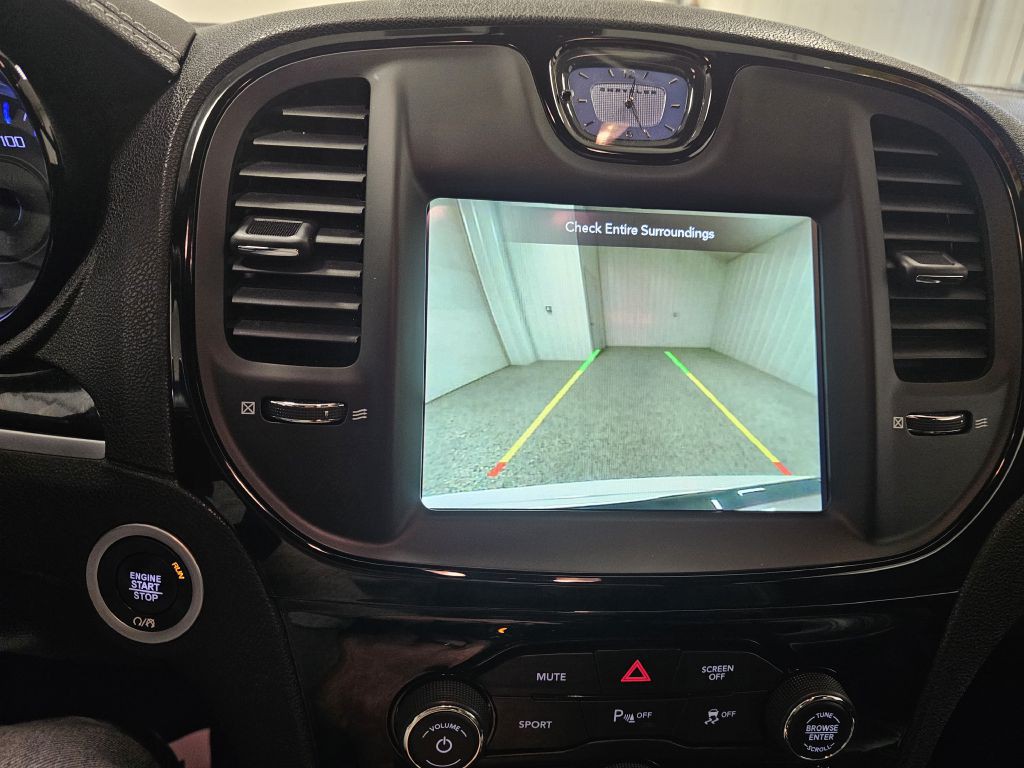 2023 Chrysler 300 Image 23