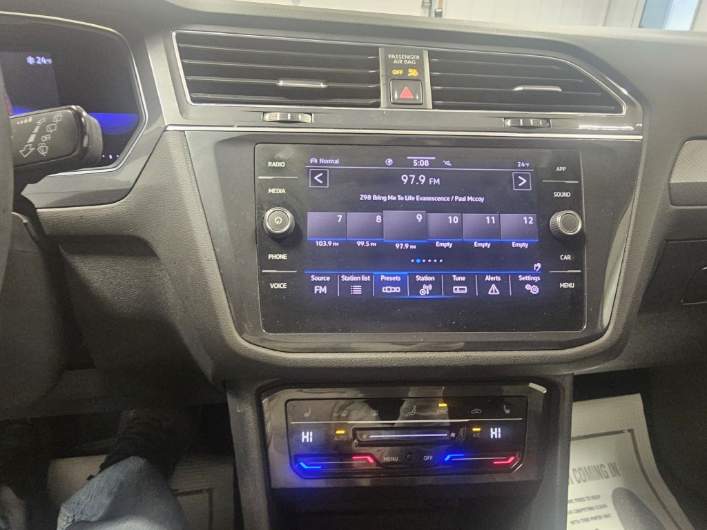 2022 Volkswagen Tiguan Image 22