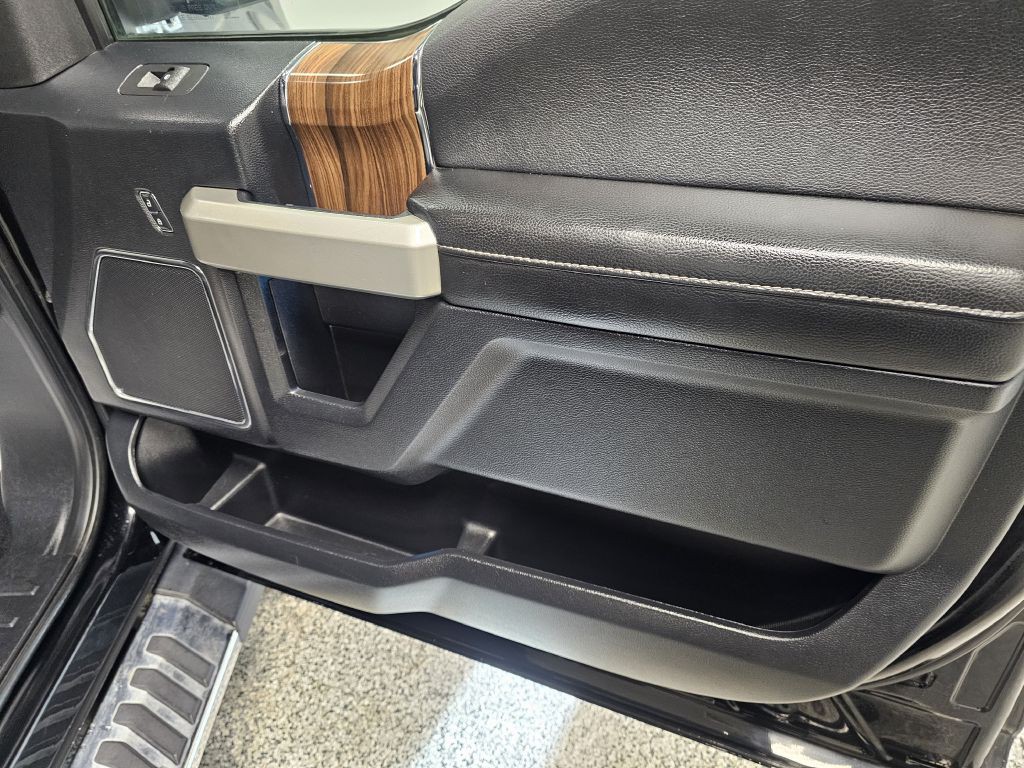 2016 Ford F-150 Image 17