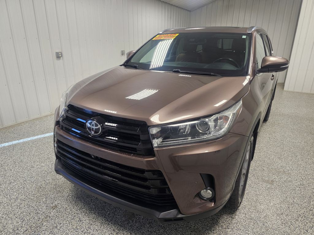 2018 Toyota Highlander Image 4