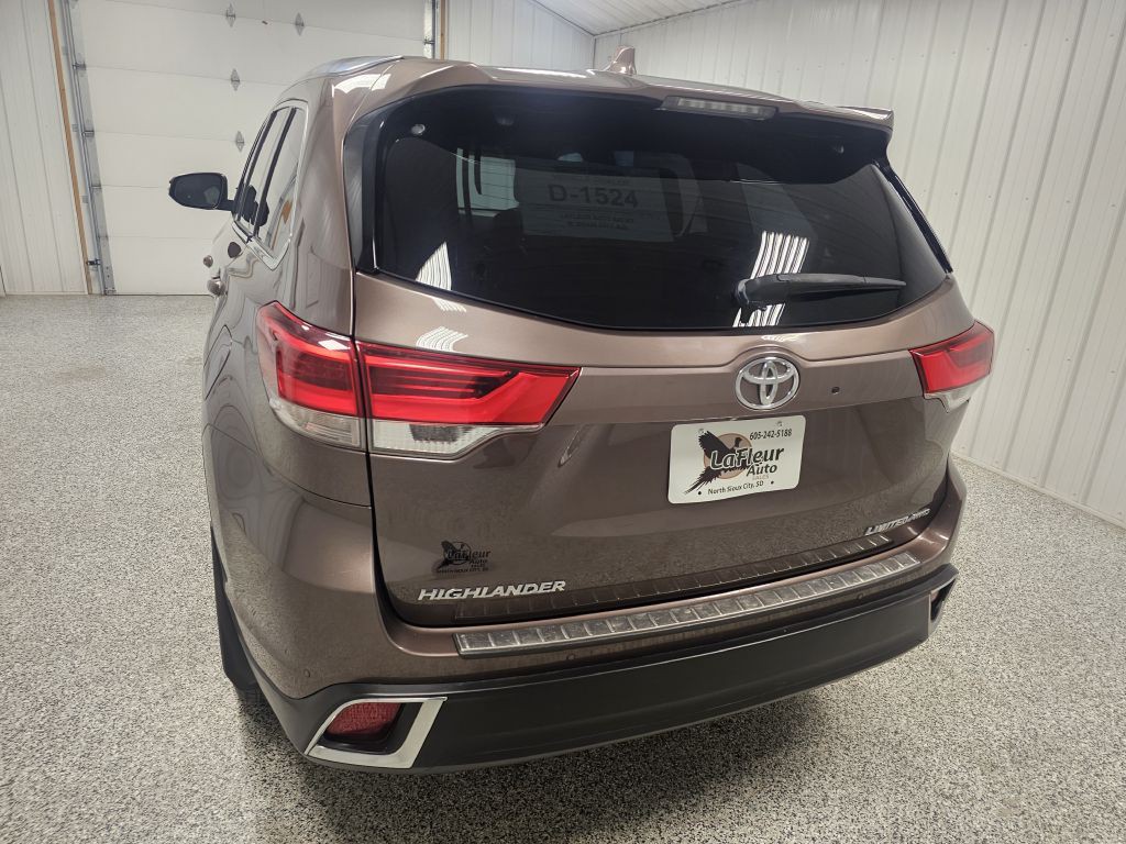 2018 Toyota Highlander Image 5